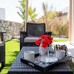 아파트 The Azure 하라키