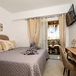 Apartment The Azure