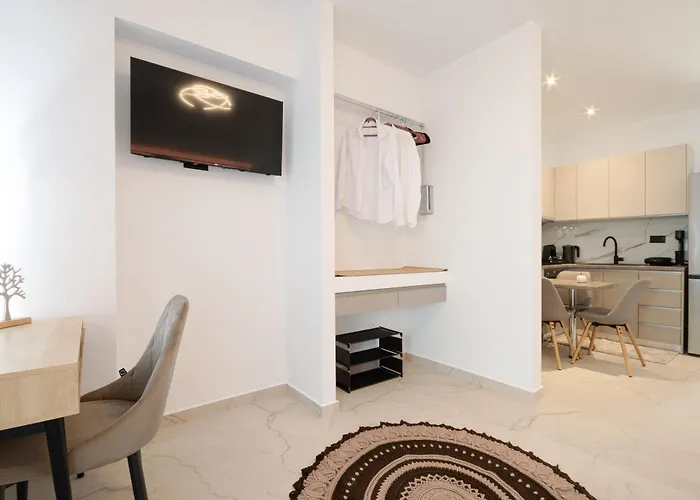 The Azure Хараки